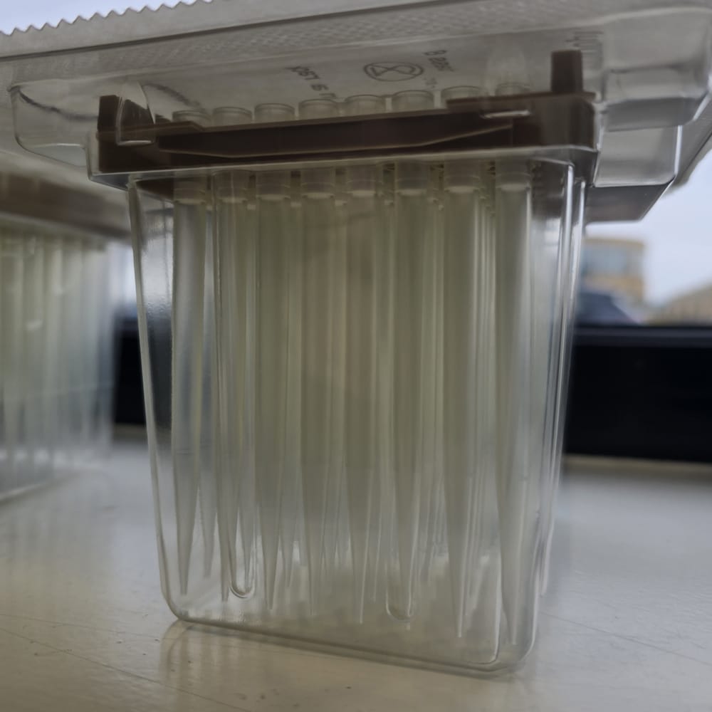 Ritter Non-Conductive Tips 1000 microlitros – estilo Tecan | Liquidación de stock - Imagen 4